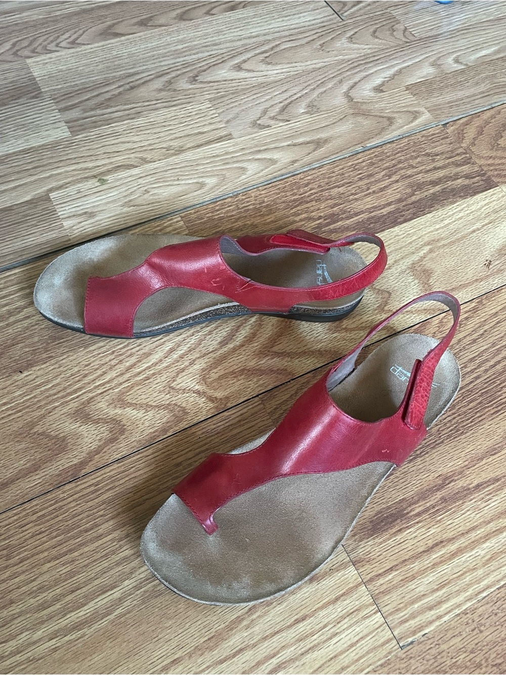 Dansko Reece Sandal
EU 42 Women’s US 12